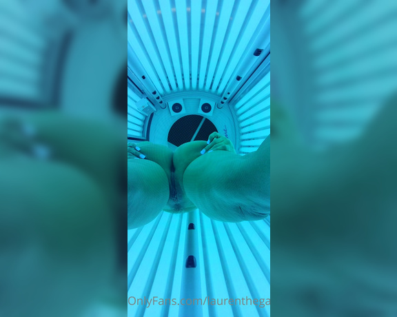 Laurenthegaqueen OnlyFans - More tanning bed fun![requested] Did the stand up bed this time & put the camera on the floor! Thx