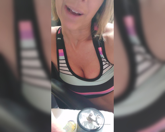 Laurenthegaqueen OnlyFans - Mark is my sons friends Dad who always flirts with me Ill post that amazing orgasm video in the