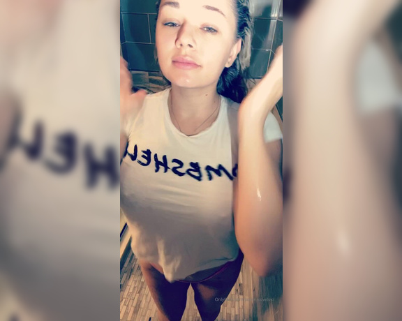 Lexi Reign OnlyFans aka Lexireign_vip - Wet t shirt fun cumming your way