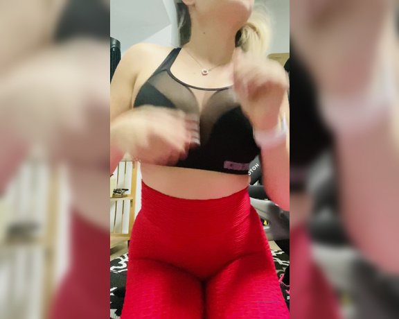 Lexi Reign OnlyFans aka Lexireign_vip - Do you like that my sports bra is way too small for my giant titties
