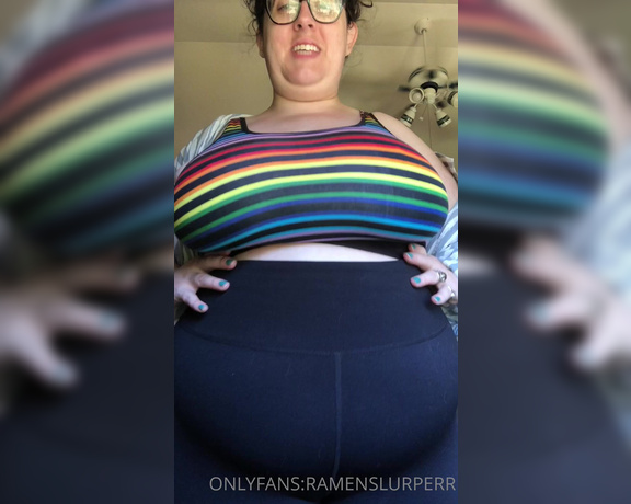 Marie Sweets BBW aka Ramenslurperr OnlyFans - Titty flash at end of video lol Wow Body still changing and getting better day by day My midsectio