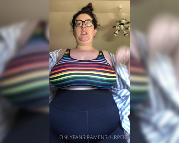 Marie Sweets BBW aka Ramenslurperr OnlyFans - Titty flash at end of video lol Wow Body still changing and getting better day by day My midsectio