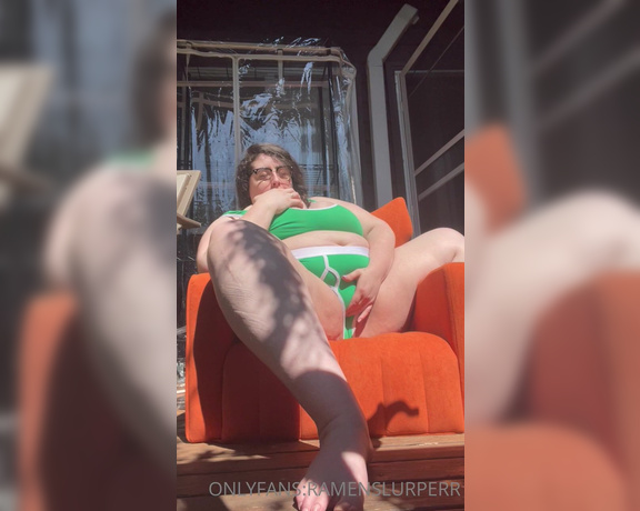 Marie Sweets BBW aka Ramenslurperr OnlyFans - Gentle porch masturbation I was on the deck, enjoying the feeling of the sun on my skin Running my