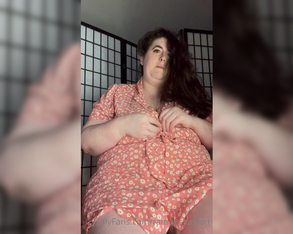 Marie Sweets BBW aka Ramenslurperr OnlyFans - You invite your goofy friend for lunch Both of us have been quarantined and are feeling a bit lon 8