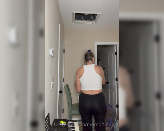 Momof5booty OnlyFans - I love doing things around the house, so I decided to bring you in on the fun! I have 4 air filters