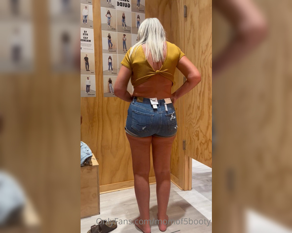 Momof5booty OnlyFans - So I went shopping this weekend and bought a few things for myself! My hubby came in the dressing ro