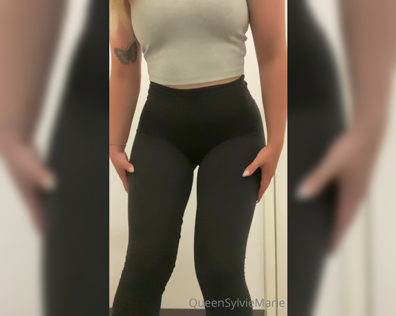 Queensylviemarie OnlyFans - Finish the sentence… ass so fat that you could see it from the