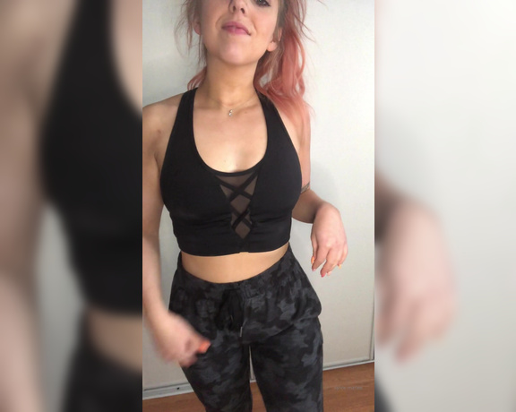 Queensylviemarie OnlyFans - Little post workout video for you all