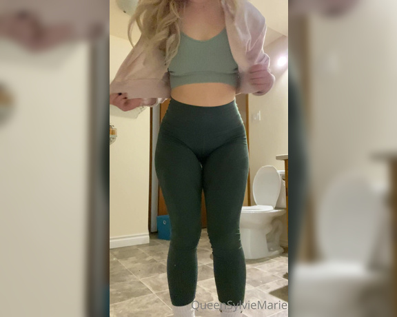 Queensylviemarie OnlyFans - Shall I take these leggings off