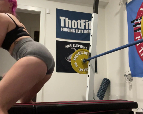 Siri Dahl aka Siridahl OnlyFans - Having a home gym really does have its benefits Keywords TWERKING, TWERK, LIFTING, POWERLIFTING, W