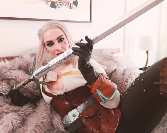 Siri Dahl aka Siridahl OnlyFans - CIRILLA, MONSTER FUCKER arriving in your DMs this Thursday!