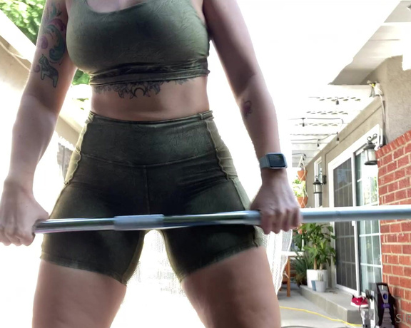 Siri Dahl aka Siridahl OnlyFans - Breaking in my new squatbench combo rack 2 weeks ago in LA scroll to the end for the BEST one wh 1