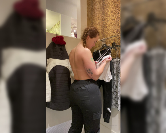 Siri Dahl aka Siridahl OnlyFans - Trying on clothes I bought everything EXCEPT the dresses and pants