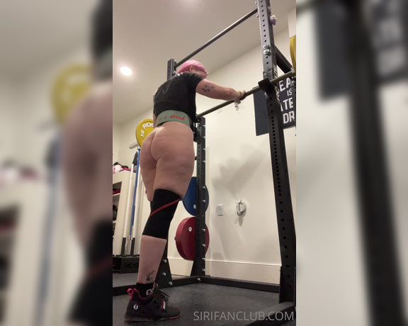 Siri Dahl aka Siridahl OnlyFans - Bet you didn’t know that the exact thing you needed today was a video of me doing ass out squats ( 1