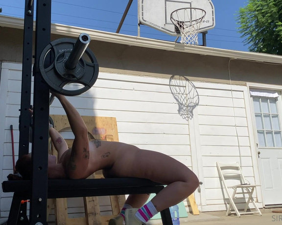 Siri Dahl aka Siridahl OnlyFans - Breaking in my new squatbench combo rack 2 weeks ago in LA scroll to the end for the BEST one wh 3