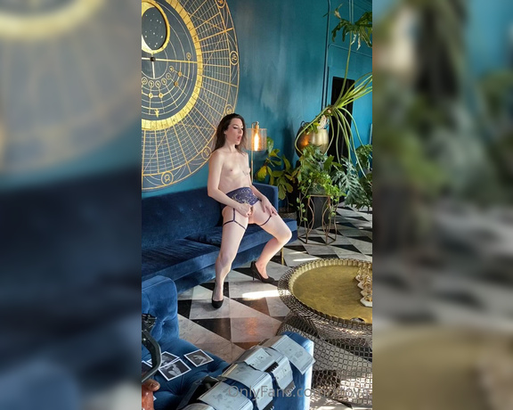 Stoya OnlyFans - Ever wonder what it’s like behind the scenes on a shoot with @tmronin