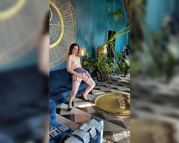 Stoya OnlyFans - Ever wonder what it’s like behind the scenes on a shoot with @tmronin