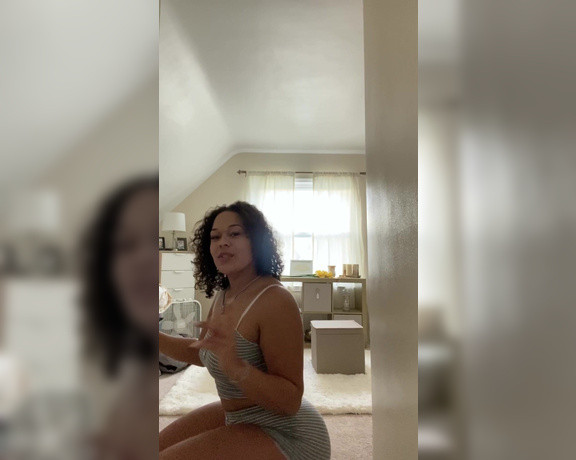 Taelermade OnlyFans - Happy Holidays! This is part 1 of this video, Part 2&3 are for sale, I get  DM me!