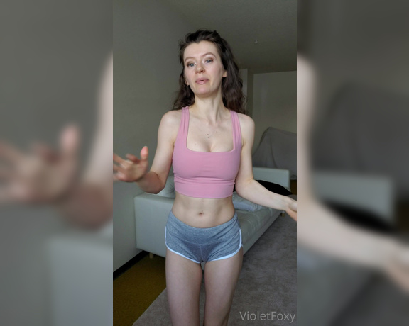 Violet Foxy aka Violetfoxy OnlyFans - Fit and busty Flexin and a titty reveal, not really a drop lol sports bra too tight 4