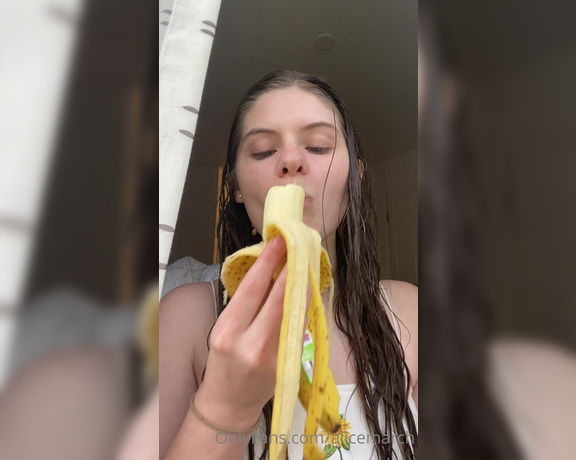 Alice March aka Alicemarch OnlyFans - A few have asked for a banana post ! 4