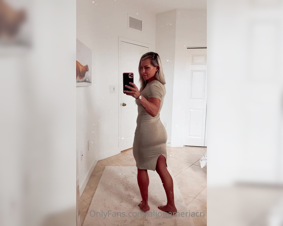 Aliona Meriacri aka Alionameriacri OnlyFans - Do you guys like this dress I’m in love 2