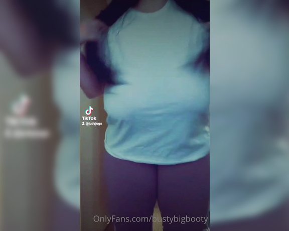 Bustybigbooty OnlyFans - What do you guys think about my silhouette challenge I did The first one is the one I just did and 1