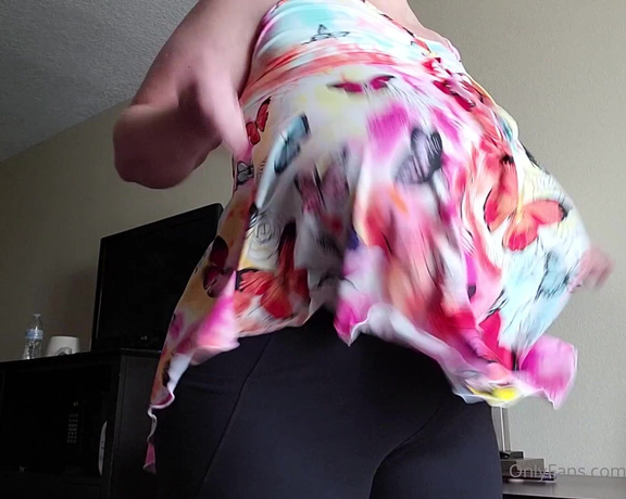 Bustybigbooty OnlyFans - Happy Titty Tuesday! Rate my jumping jacks 2