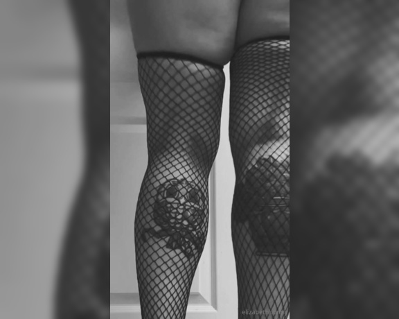 Elizabeth Hunny aka Elizabethhunny OnlyFans - #fishnetstockings #fishnetfriday