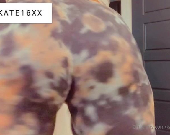 Kate16xx OnlyFans - Wanna see without the sweats tip $5