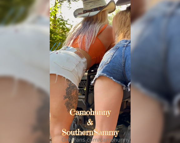 CamoHunny aka Camohunny OnlyFans - My first ever GG with @southernsammy Here is a little teaser for you Now go to your DMs and ch