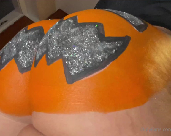 Michabubbles aka Michabubblesvip OnlyFans - Just booked you a one way ticket to Pumpkintown