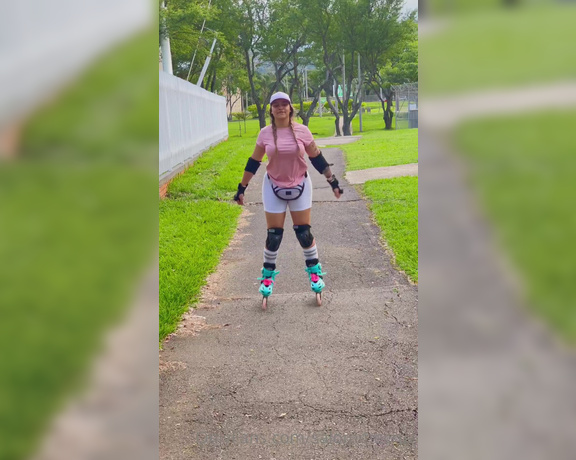 SalommeCruz aka Salommecruz OnlyFans - Flashing boobs while skating