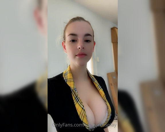 SarawrCosplay aka Sarawrcosplay OnlyFans - Skool girl