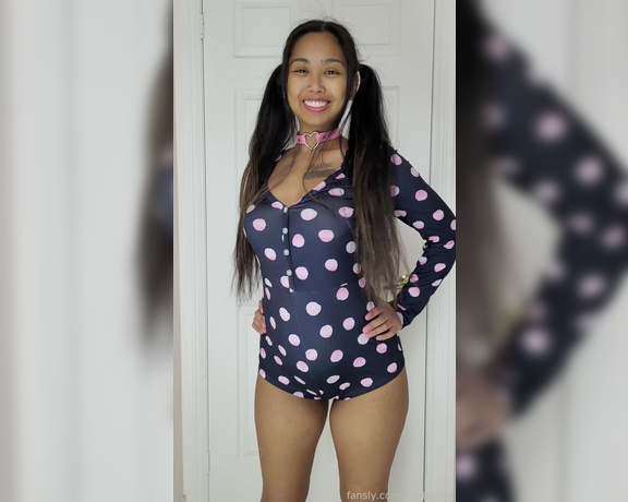 Hayleyxyz Fansly - (Gif) Wanna see how fast I can go from innocent to naughty Thanks to one of my subscriber