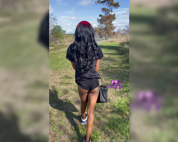 Yesimcheta Fansly - @faexxxfae is a freak in nature Would you go for a walk with her #ebony #couple #