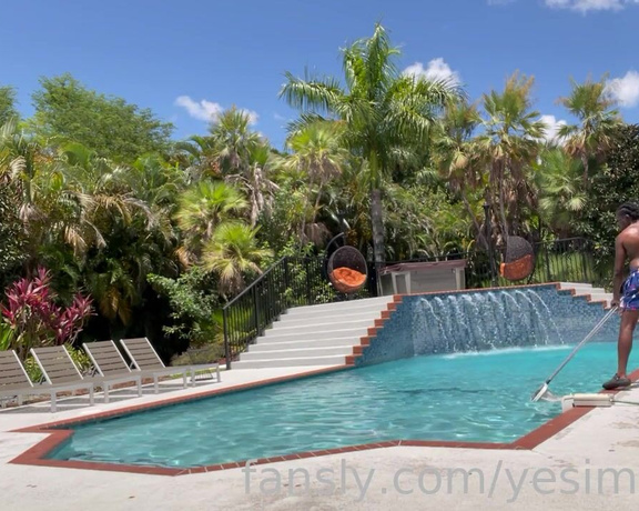 Yesimcheta Fansly - Miami is so nice The best part about our mansion is the pool honestly So yeah I was the