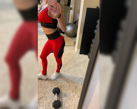 Autumn Blair aka Autumndoll_xo OnlyFans - GYM TIME