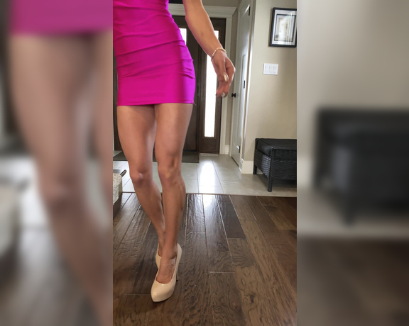 Autumn Blair aka Autumndoll_xo OnlyFans - More pink dress for you