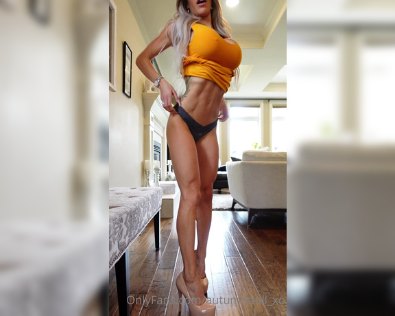 Autumn Blair aka Autumndoll_xo OnlyFans - OOTD  Happy Friday