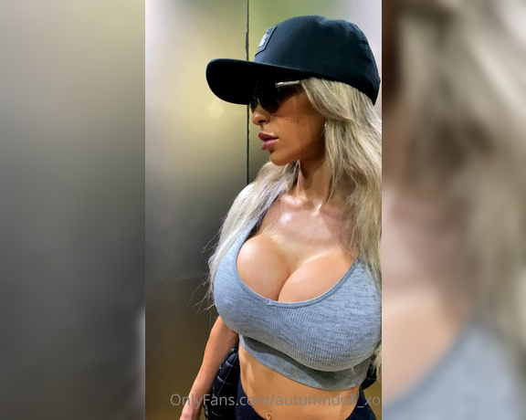 Autumn Blair aka Autumndoll_xo OnlyFans - Big titties, little waist 21” waist this morning If you like my hard work, hit that tip button so I