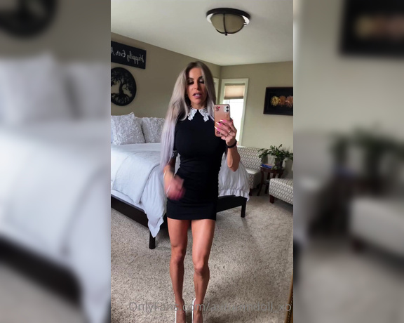 Autumn Blair aka Autumndoll_xo OnlyFans - OOTD Sunday but looking like Wednesday Adams that is