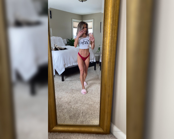 Autumn Blair aka Autumndoll_xo OnlyFans - Panty party