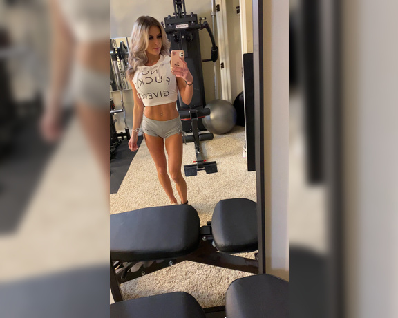 Autumn Blair aka Autumndoll_xo OnlyFans - This gym outfit is dedicated of all the girls you say I need to put on more clothes You’re welcome