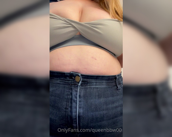 Jenna Rae aka Queenbbw00 OnlyFans - They need a massage 2