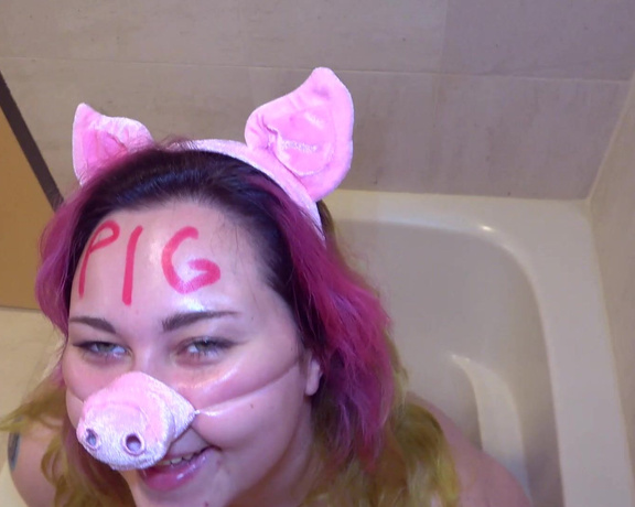 Danidezzi Piss Piggy Gets Put In Her Place