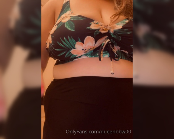 Jenna Rae aka Queenbbw00 OnlyFans - Help me out of this
