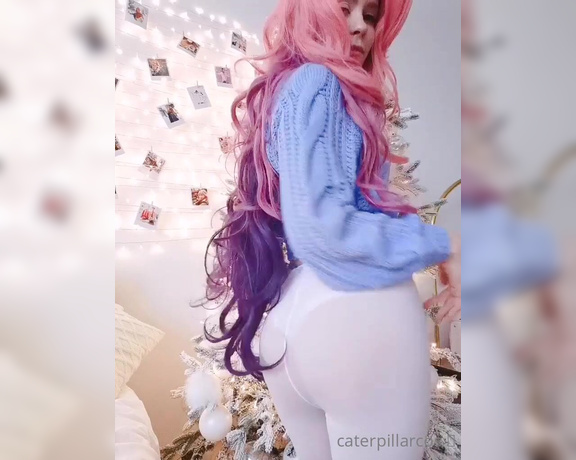 Little Cute Caterpillar aka Caterpillarcos OnlyFans - I have a Christmas mood! Im dancing for you and I want you to have a Christmas mood too!