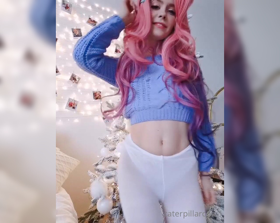 Little Cute Caterpillar aka Caterpillarcos OnlyFans - I have a Christmas mood! Im dancing for you and I want you to have a Christmas mood too!