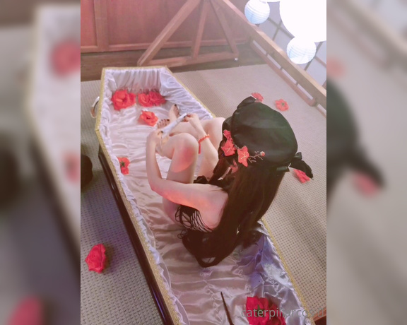 Little Cute Caterpillar aka Caterpillarcos OnlyFans - Nothing happens, just Hu Tao sits and cleans her foots