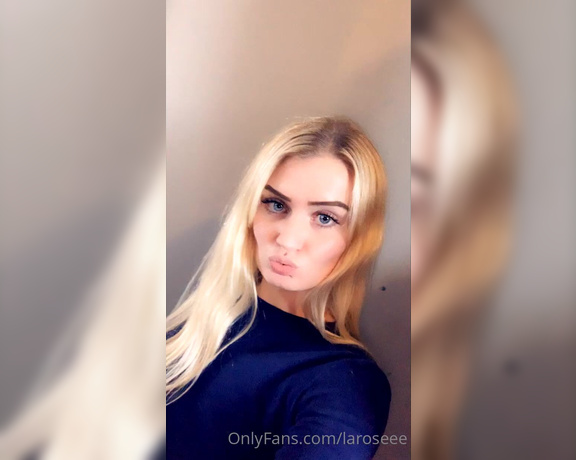 Rose aka Laroseee OnlyFans - Got all cute for you today baby